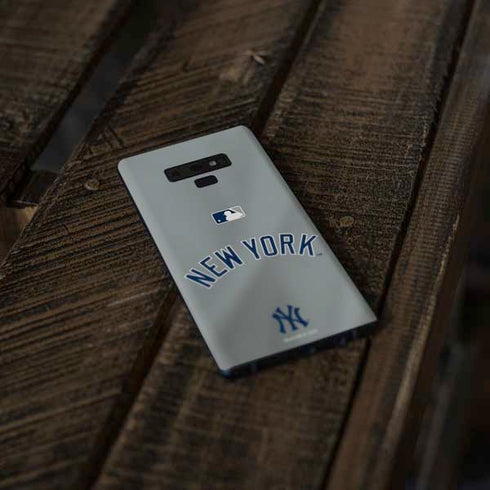 MLB New York Yankees Alternate/Away Jersey Galaxy Note 9 Skin