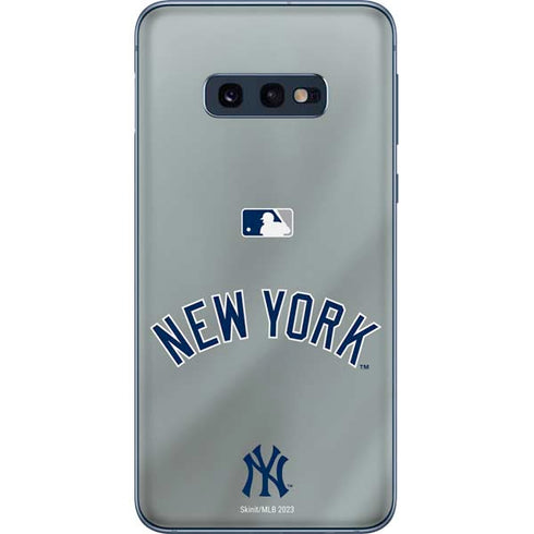 MLB New York Yankees Alternate/Away Jersey Galaxy S10e Skin
