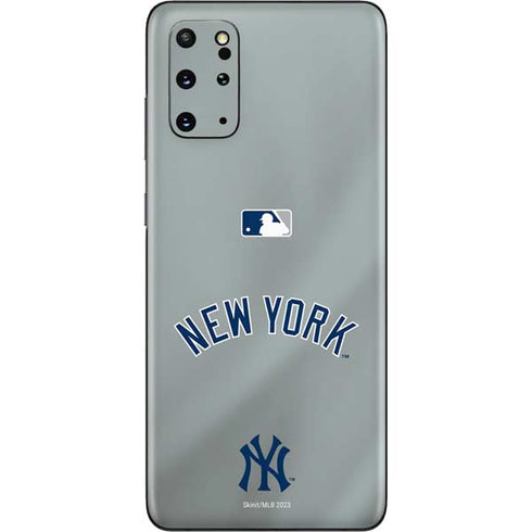 MLB New York Yankees Alternate/Away Jersey Galaxy S20 Plus Skin