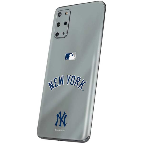 MLB New York Yankees Alternate/Away Jersey Galaxy S20 Plus Skin