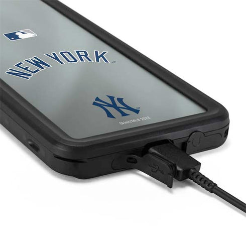 MLB New York Yankees Alternate/Away Jersey Galaxy S20 Plus Waterproof Case