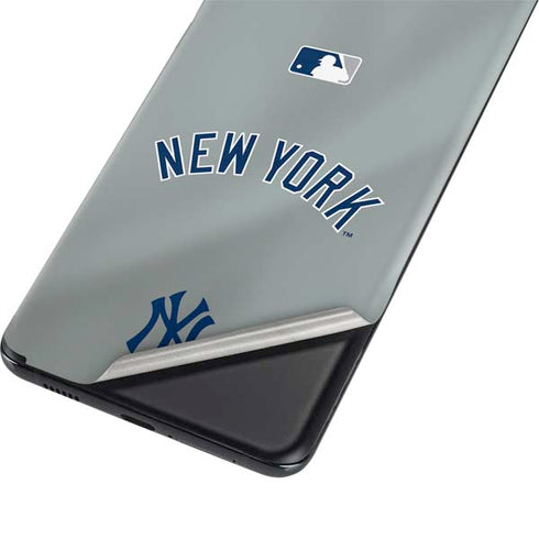 MLB New York Yankees Alternate/Away Jersey Galaxy S21 Ultra 5G Skin