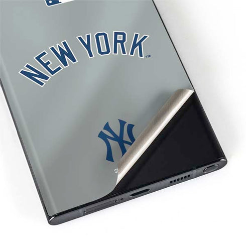MLB New York Yankees Alternate/Away Jersey Galaxy S22 Ultra Skin