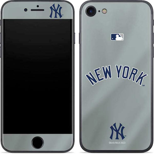 MLB New York Yankees Alternate/Away Jersey iPhone 7 Skin