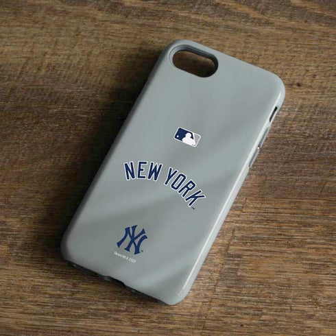 MLB New York Yankees Alternate/Away Jersey iPhone 8 Pro Case