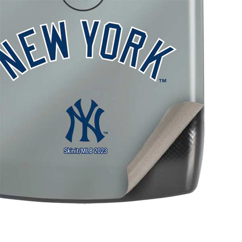 MLB New York Yankees Alternate/Away Jersey Motorola RAZR Skin