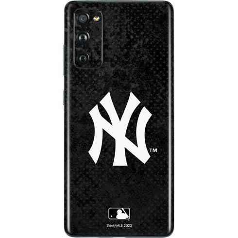 MLB New York Yankees Dark Wash Galaxy S20 Fan Edition Skin
