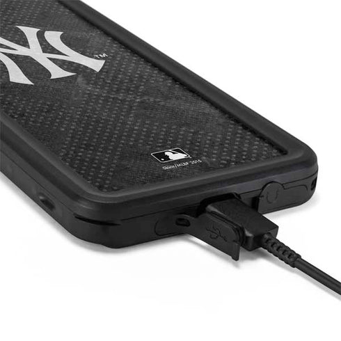 MLB New York Yankees Dark Wash Galaxy S20 Waterproof Case
