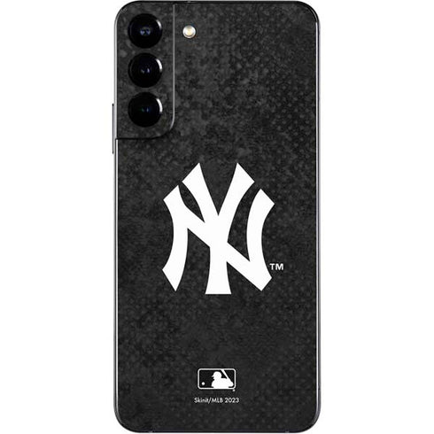 MLB New York Yankees Dark Wash Galaxy S22 Plus Skin