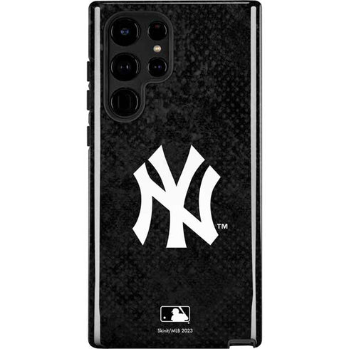 MLB New York Yankees Dark Wash Galaxy S22 Ultra Pro Case