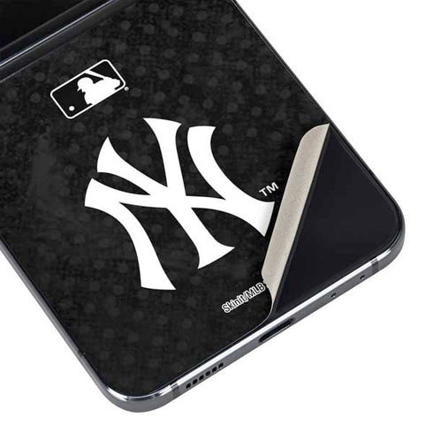 MLB New York Yankees Dark Wash Galaxy Z Flip5 5G Skin
