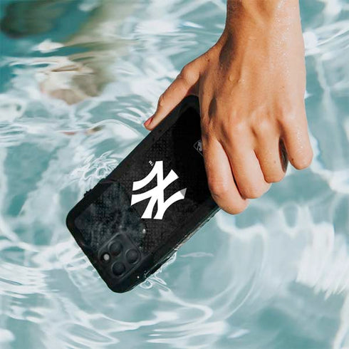 MLB New York Yankees Dark Wash iPhone 11 Pro Waterproof Case