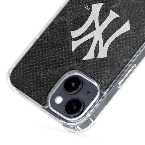 MLB New York Yankees Dark Wash iPhone 15 MagSafe Case