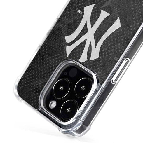 MLB New York Yankees Dark Wash iPhone 15 Pro MagSafe Case