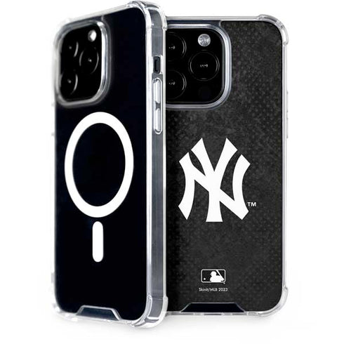 MLB New York Yankees Dark Wash iPhone 15 Pro MagSafe Case
