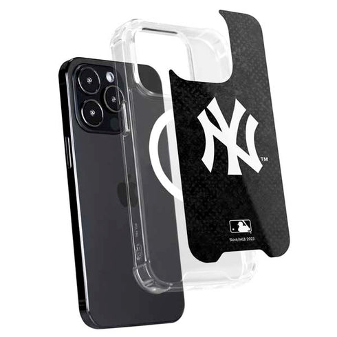 MLB New York Yankees Dark Wash iPhone 15 Pro MagSafe Case