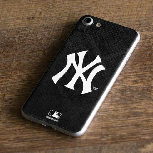MLB New York Yankees Dark Wash iPhone 7 Skin