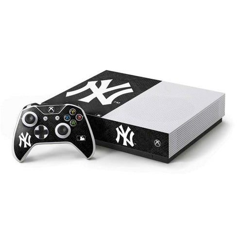 MLB New York Yankees Dark Wash Xbox One S All-Digital Edition Bundle Skin