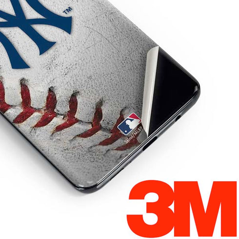 MLB New York Yankees Game Ball Galaxy S10e Skin