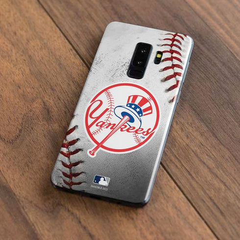 MLB New York Yankees Game Ball Galaxy S9 Plus Skin