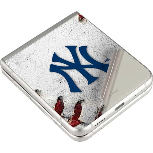MLB New York Yankees Game Ball Galaxy Z Flip3 5G Skin