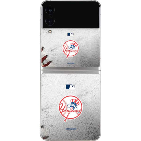 MLB New York Yankees Game Ball Galaxy Z Flip4 5G Skin