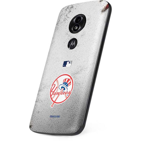 MLB New York Yankees Game Ball Moto E5 Play Skin