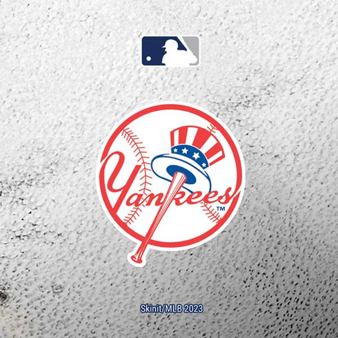 MLB New York Yankees Game Ball Moto E5 Play Skin