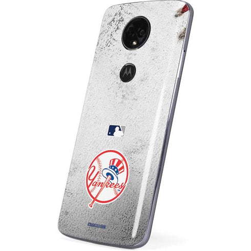 MLB New York Yankees Game Ball Moto E5 Plus Skin