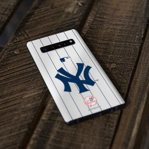 MLB New York Yankees Home Jersey Galaxy S10 Plus Skin