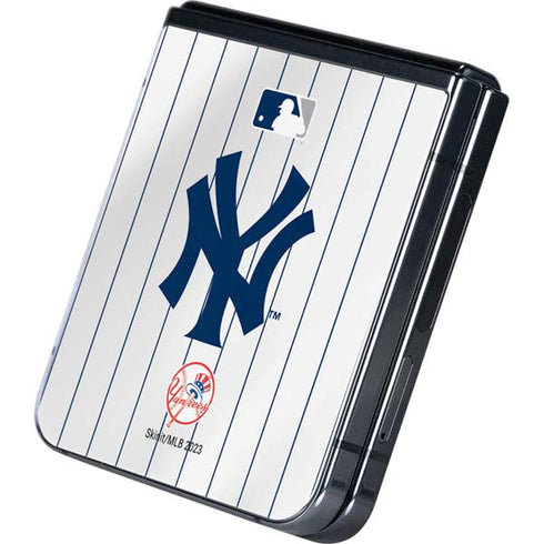 MLB New York Yankees Home Jersey Galaxy Z Flip5 5G Skin