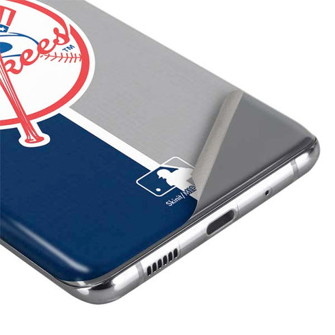 MLB New York Yankees Split Galaxy S20 Skin