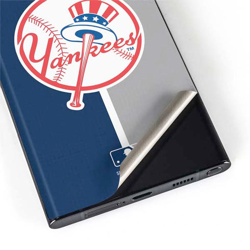 MLB New York Yankees Split Galaxy S22 Ultra Skin