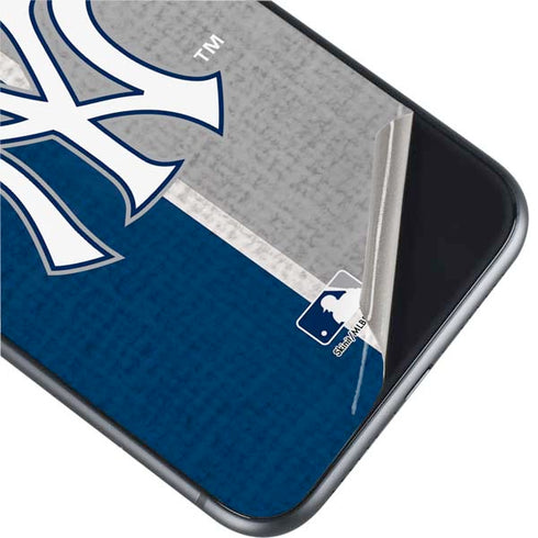 MLB New York Yankees Split iPhone 11 Skin