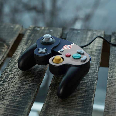MLB New York Yankees Split Nintendo GameCube Controller Skin