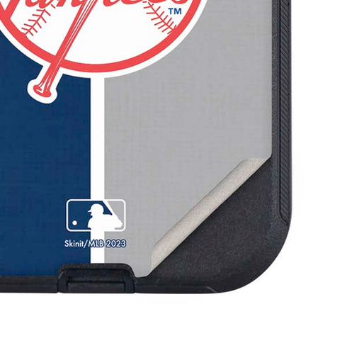 MLB New York Yankees Split Otterbox Defender iPhone Skin
