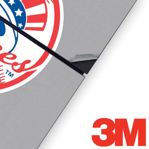 MLB New York Yankees Split PS4 Console and Controller Bundle Skin