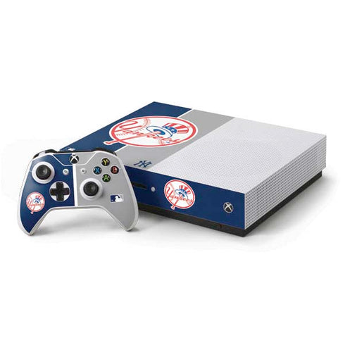 MLB New York Yankees Split Xbox One S Console and Controller Bundle Skin