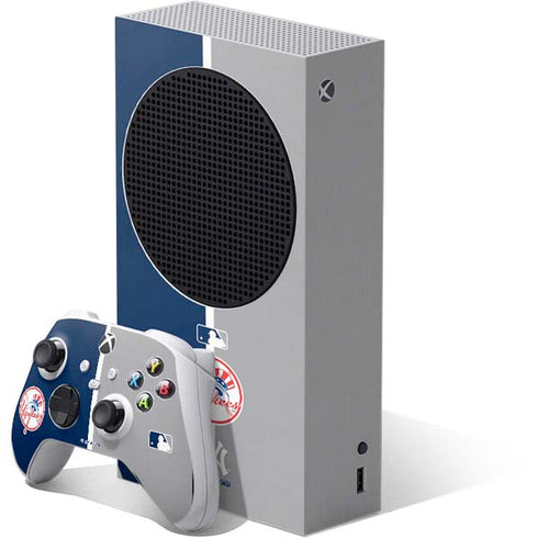 MLB New York Yankees Split Xbox Series S Bundle Skin