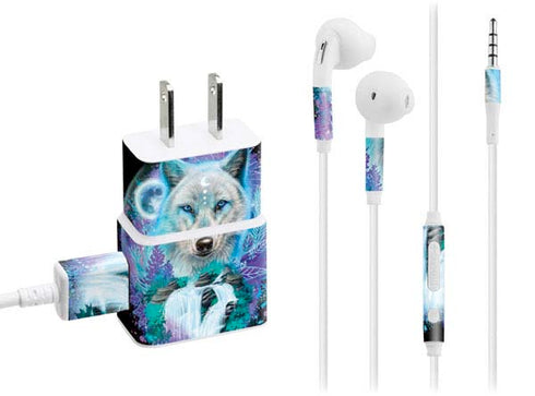 Night Wolf by Sheena Pike Phone Charger Skin