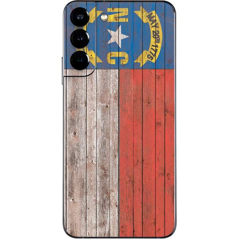 North Carolina Flag Dark Wood Galaxy S22 Plus Skin