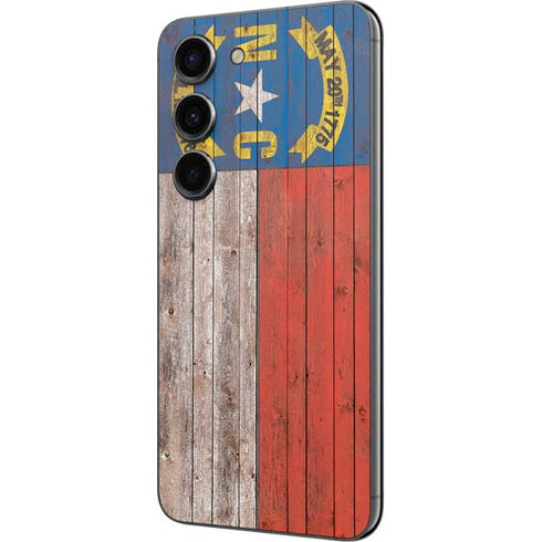 North Carolina Flag Dark Wood Galaxy S23 Skin