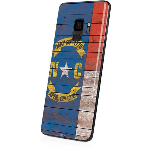 North Carolina Flag Dark Wood Galaxy S9 Skin
