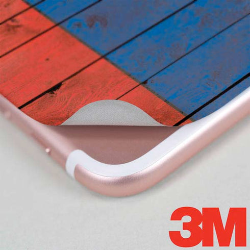 North Carolina Flag Dark Wood iPhone 7 Skin