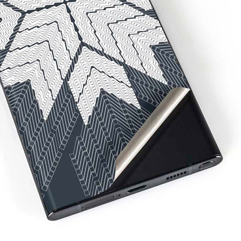 NYC Symmetric Flower Galaxy S23 Ultra Skin