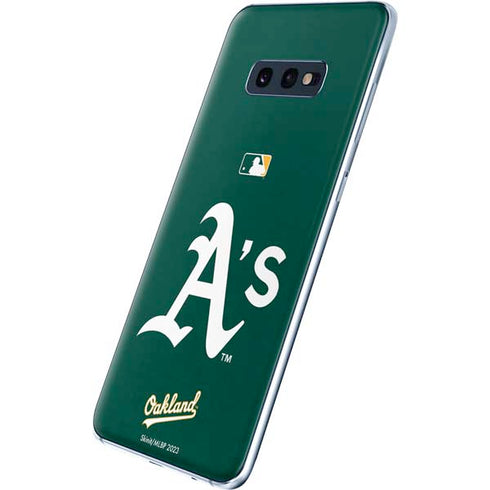 MLB Oakland Athletics - Solid Distressed Galaxy S10e Skin