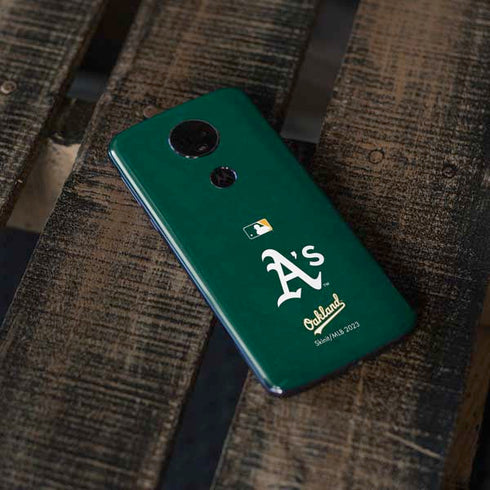 MLB Oakland Athletics - Solid Distressed Moto E5 Plus Skin
