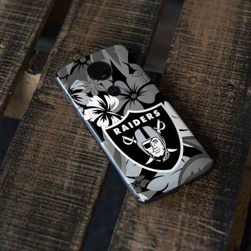 NFL Las Vegas Raiders Tropical Print Moto E5 Plus Skin