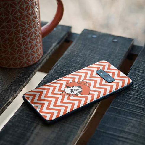Oklahoma State University Chevron Print Galaxy S10e Skin