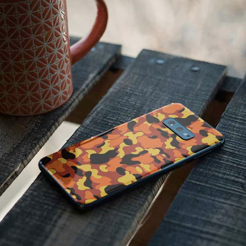 Orange Camo Galaxy S10e Skin